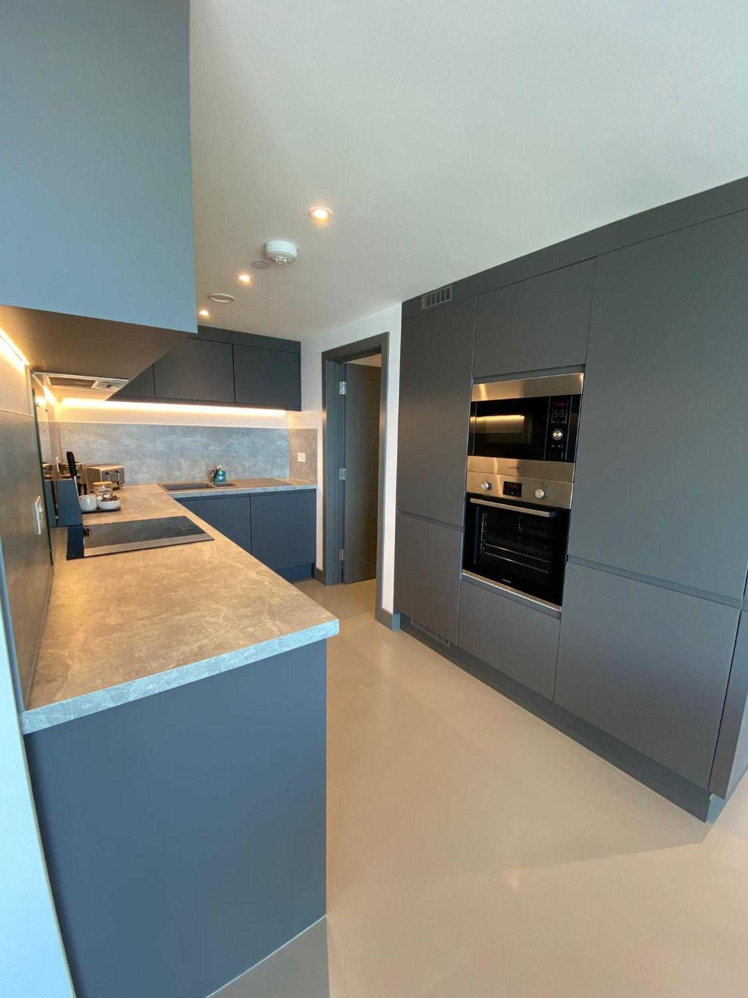 4 The View Apartments Ilfracombe - Seafront, Parking, Lift, Ev Exterior photo