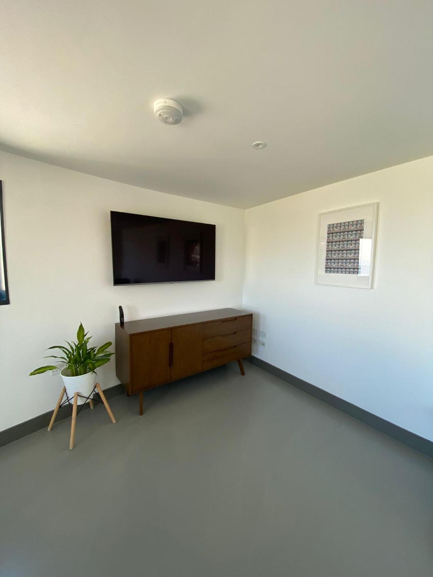 4 The View Apartments Ilfracombe - Seafront, Parking, Lift, Ev Exterior photo